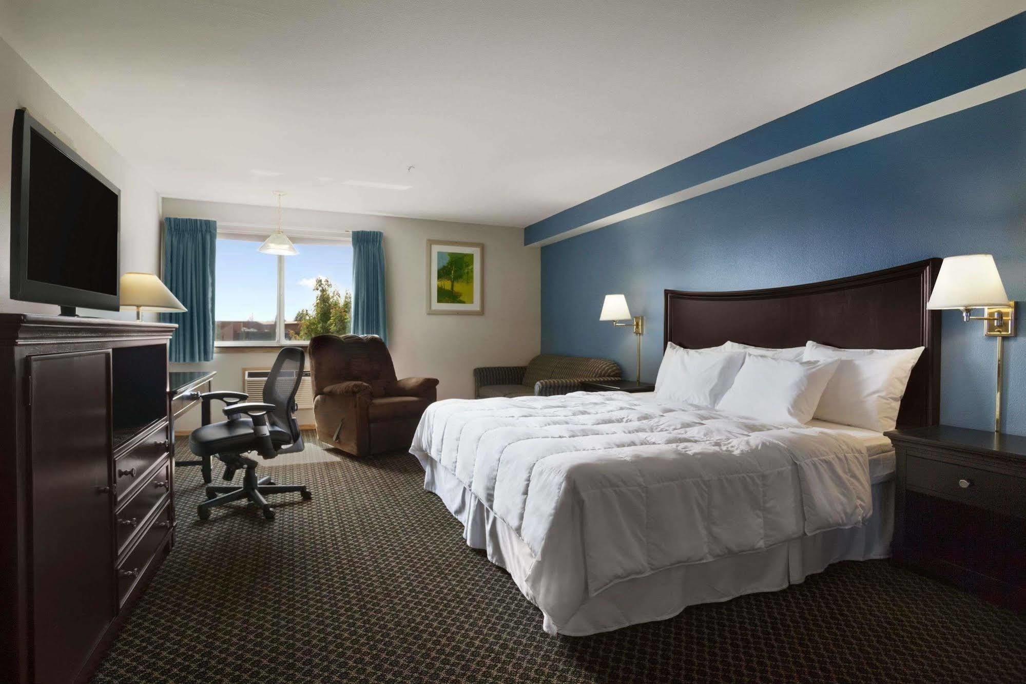 Days Inn By Wyndham Lacey Olympia Area Extérieur photo